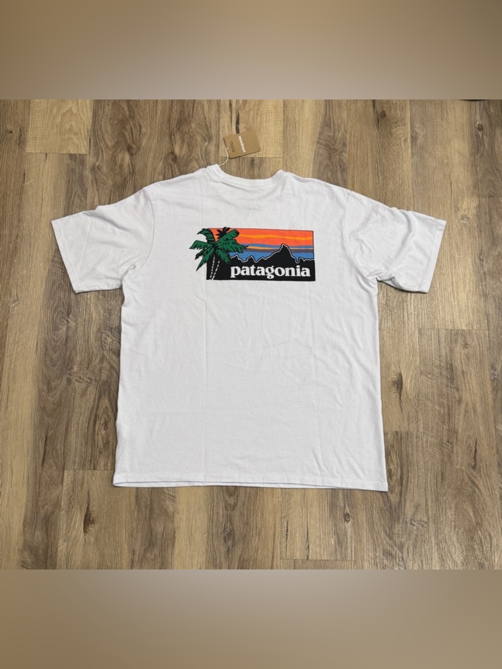 Patagonia Men's Hawaii Graphic Logo T-Shirt - Sunset Palm